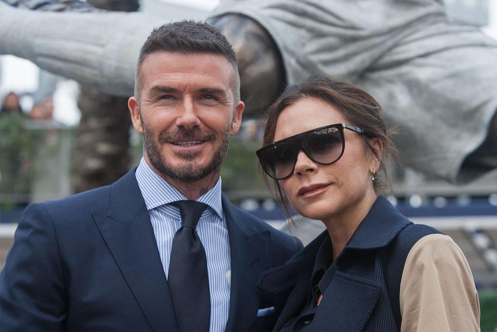 Victoria Beckham zieht ihren Mann David in einem Instagram-Clip für einen Haarschneide-Unfall auf. (Archivbild) - Foto: Javier Rojas/Zuma Press/dpa