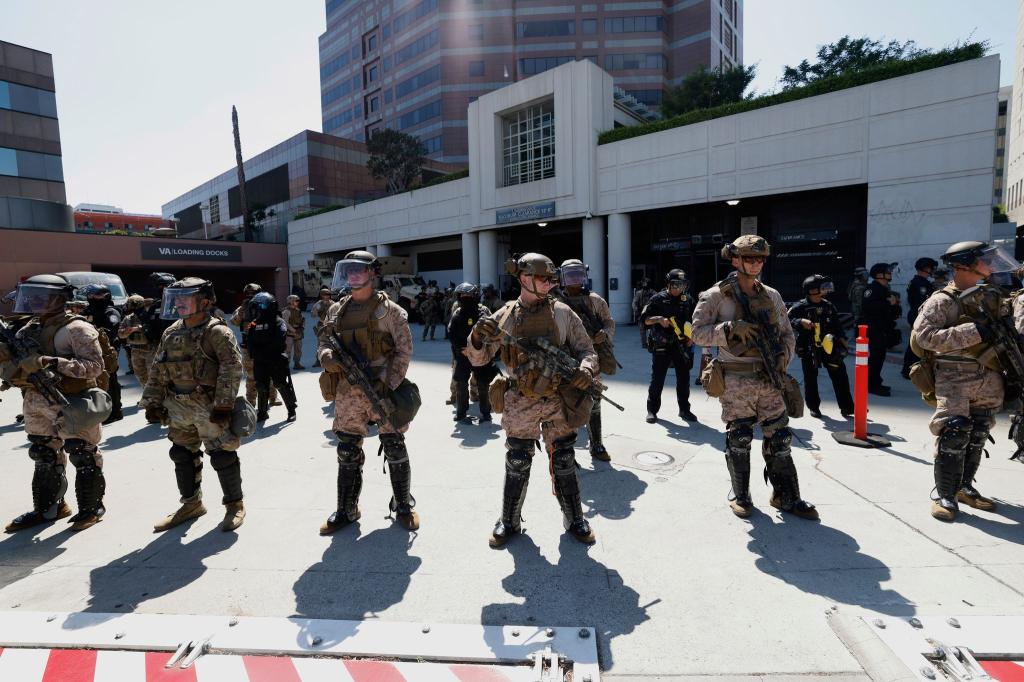 Das Pentagon beabsichtigt die rund 700 Marinesoldaten in Los Angeles abzuziehen. (Archivbild) - Foto: Jill Connelly/AP/dpa