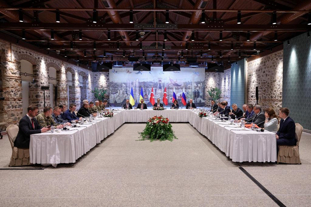 Zweimal haben sich russische und ukrainische Unterhändler seit Mai zu Verhandlungen in Istanbul getroffen. (Archivbild) - Foto: Handout/Türkisches Außenministerium/dpa