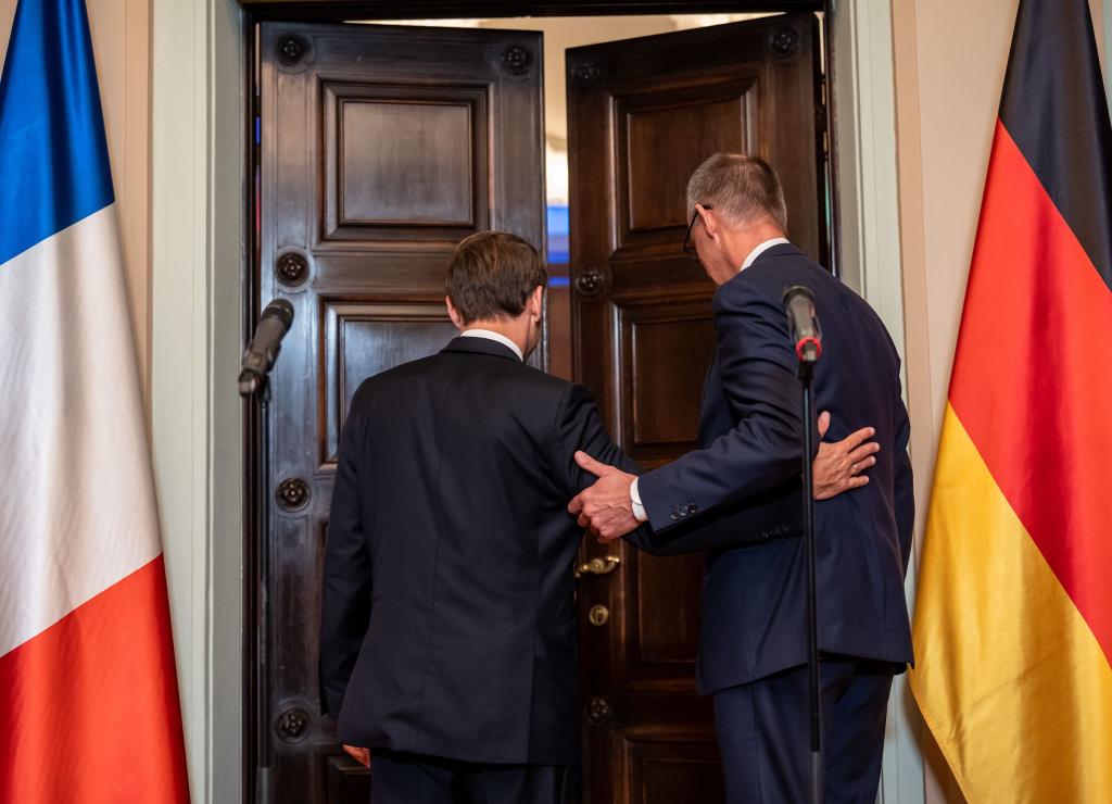 Merz deutet bei Macron-Besuch mögliche Einigung im Zollstreit an - Foto: Michael Kappeler/dpa
