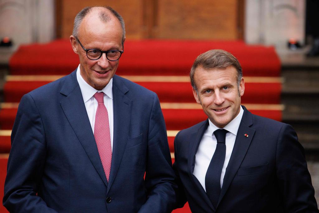 Mehr als drei Stunden sprachen Merz und Macron in der Berliner Villa Borsig miteinander. - Foto: Carsten Koall/dpa