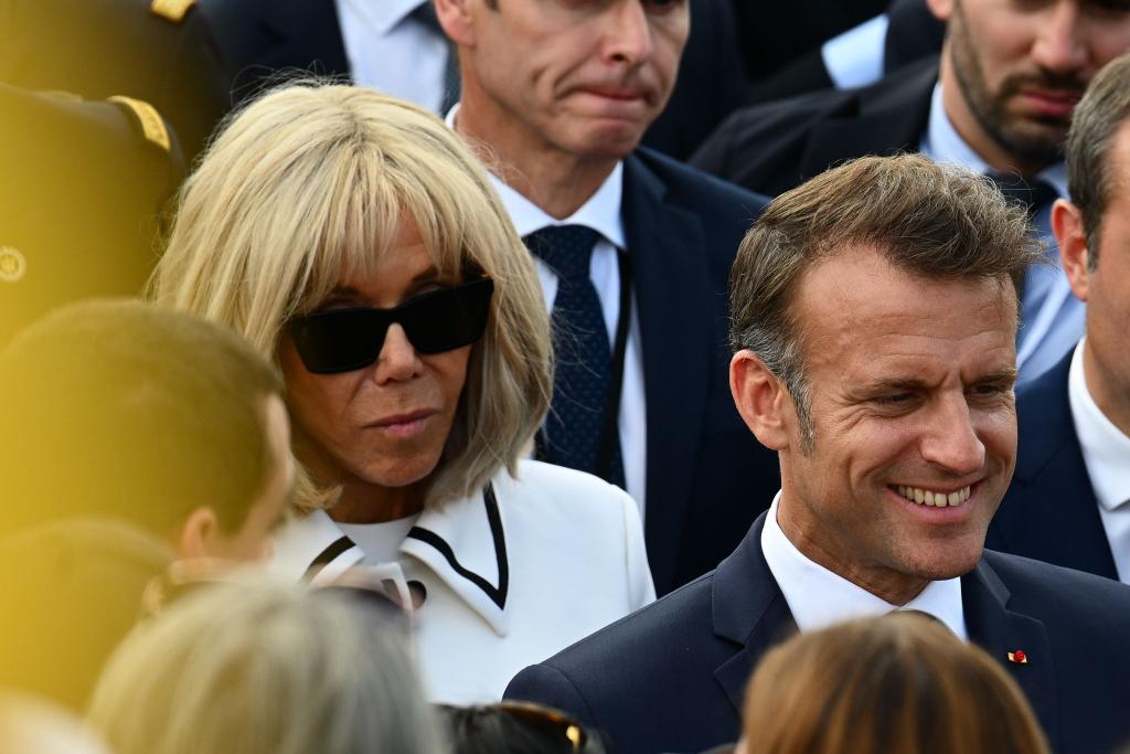 Emmanuel und Brigitte Macron klagen in den USA gegen die rechte Influencerin Candace Owens. (Archivbild) - Foto: Julien Mattia/Le Pictorium via ZUMA Press/dpa