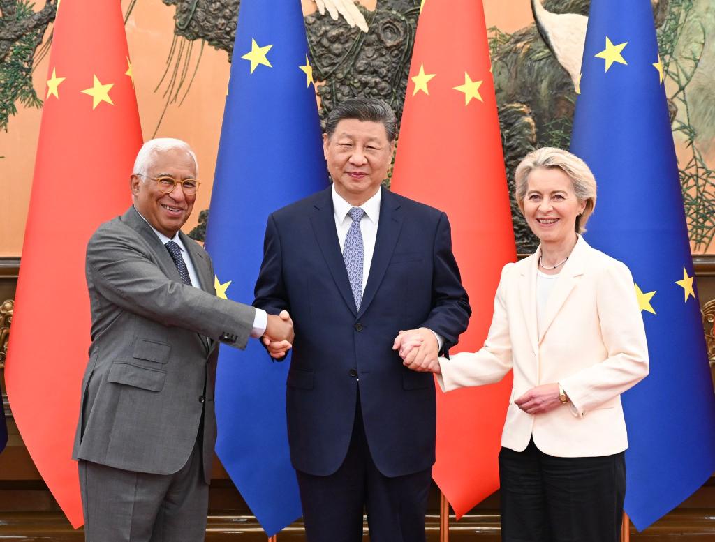 Bei den Gesprächen mit China war Handel ein wichtiges Thema. - Foto: Xie Huanchi/XinHua/dpa