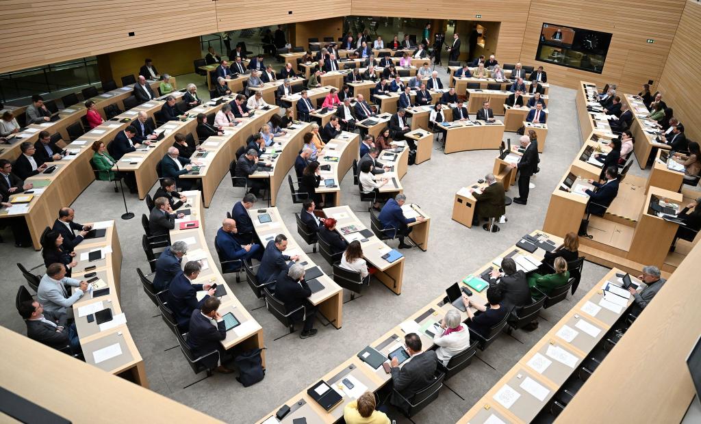 Der Landtag von Baden-Württemberg. - Foto: Bernd Weißbrod/dpa
