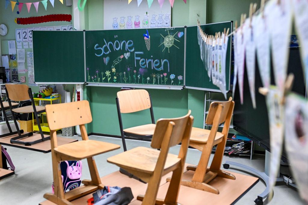 Während die meisten Bundesländer mit wechselnden Terminen leben, haben Bayern und Baden-Württemberg traditionell als letzte Ferien. (Archivbild) - Foto: Jens Kalaene/dpa