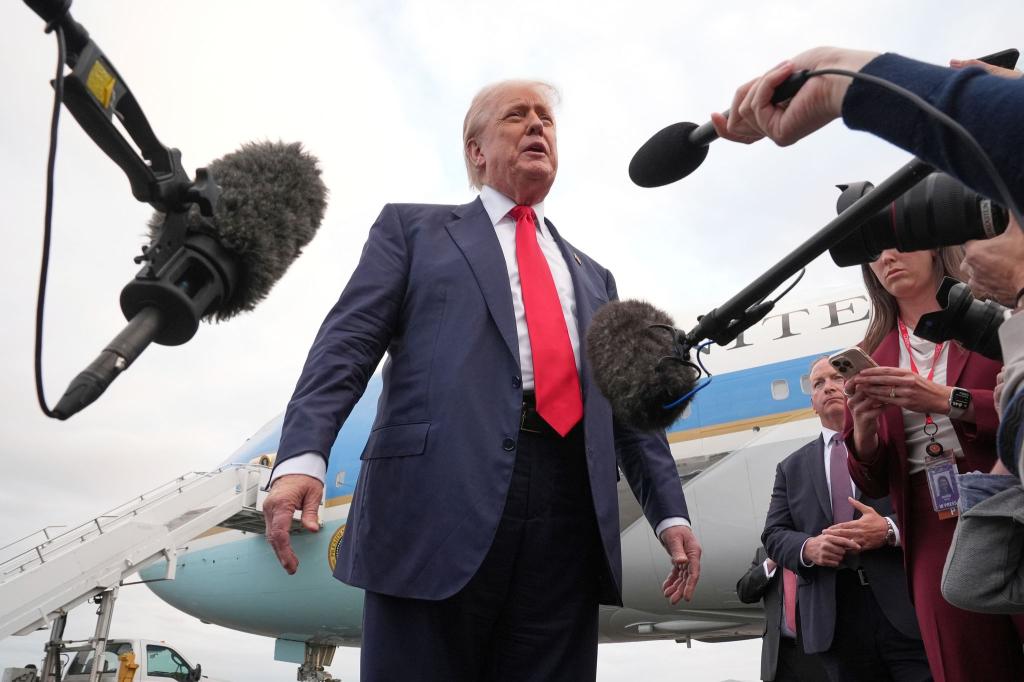 Trump schaltet sich aus Schottland in den Konflikt ein. - Foto: Jacquelyn Martin/AP/dpa