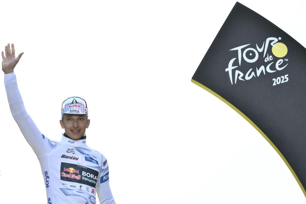 Florian Lipowitz hat mit dem dritten Platz bei der Tour de France den größten Erfolg seiner Karriere gefeiert. - Foto: Marco Bertorello/AFP/dpa