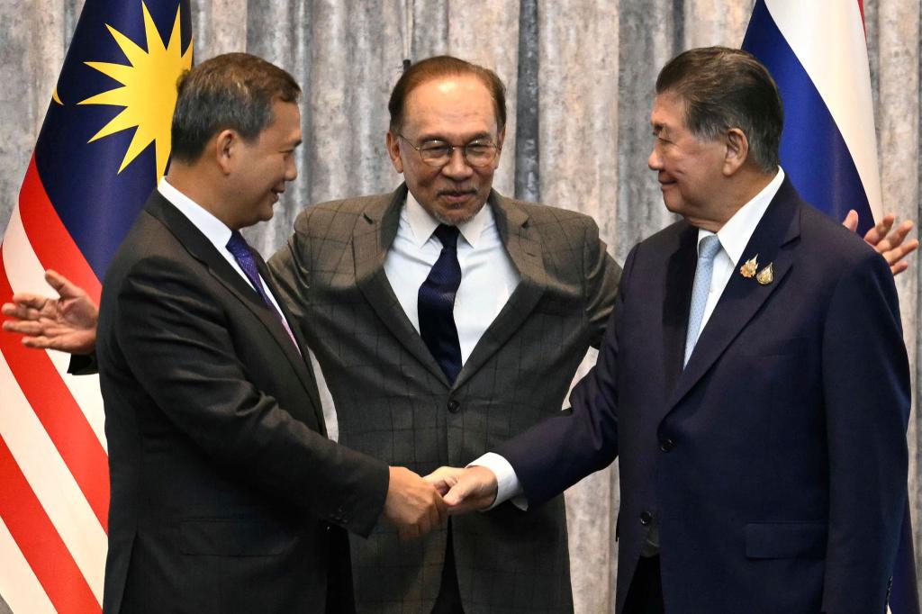Die Waffenruhe wurde bei einem Treffen in Malaysia vereinbart. - Foto: Mohd Rasfan/Pool AFP via AP/dpa