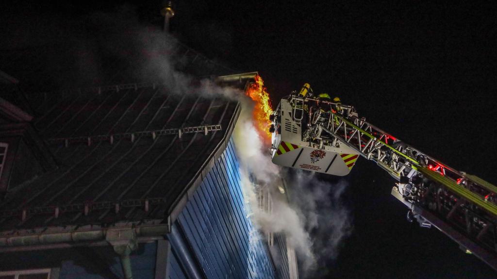 Das Brandgutachten bestätigt: Das Feuer war Brandstiftung. (Archivbild) - Foto: Frank Neuendorf/dpa