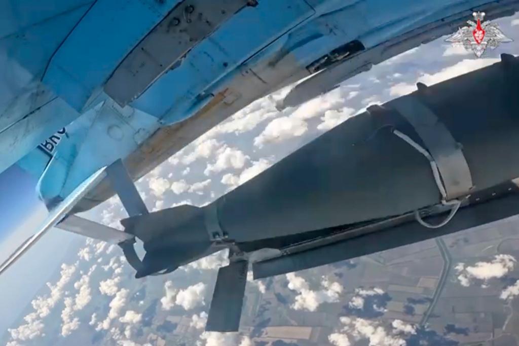 Eine russische Gleitbombe soll ein ukrainisches Gefängnis getroffen haben. (Archivbild) - Foto: Uncredited/Rusian Defense Ministry Press Service/AP/dpa