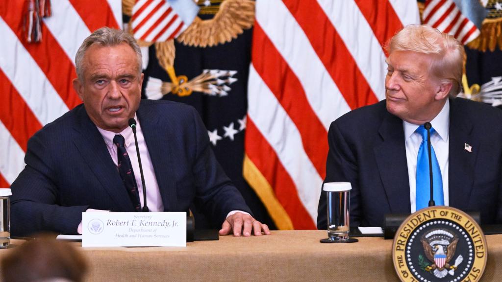 Robert Kennedy Jr. ist voll des Lobes für Donald Trumps Stil. - Foto: John McDonnell/AP/dpa