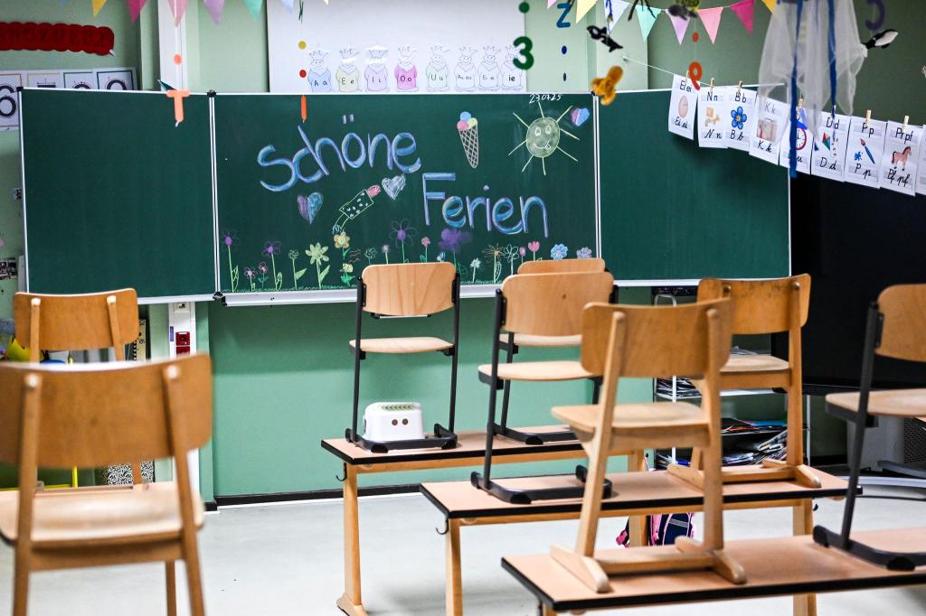 Für einige Tage haben in Deutschland alle Bundesländer Sommerferien. (Symbolbild) - Foto: Jens Kalaene/dpa