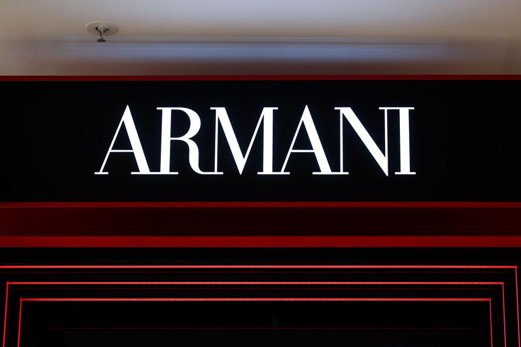 Die italienische Wettbewerbsbehörde hat Armani-Unternehmen zu einer Geldstrafe von 3,5 Millionen Euro verurteilt. (Symbolbild) - Foto: Gerald Matzka/dpa