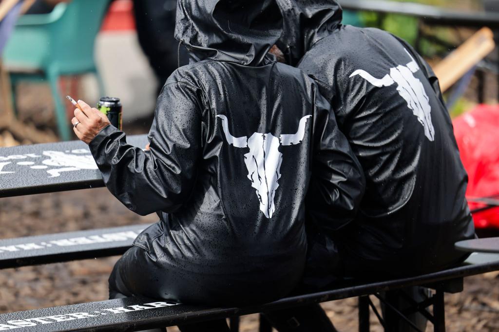 Nach vier Tagen endet das Heavy-Metal-Festival in Wacken. - Foto: Frank Molter/dpa