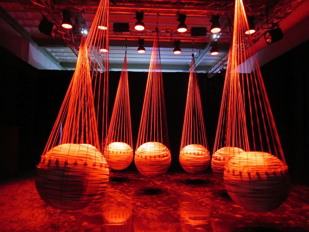 Aus der Ausstellung «Euphoria» im Ballon-Museum in Paris. - Foto: Sabine Glaubitz/dpa