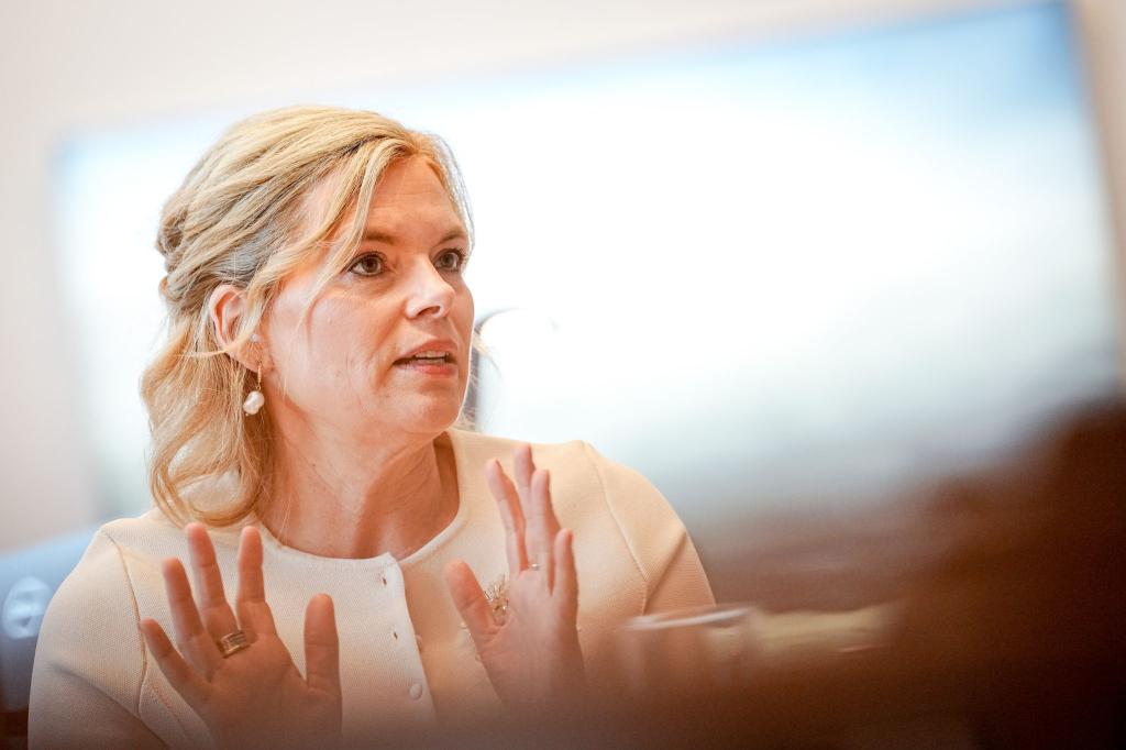 Bundestagspräsidentin Julia Klöckner kritisiert eine Entwertung der Erststimme. - Foto: Kay Nietfeld/dpa