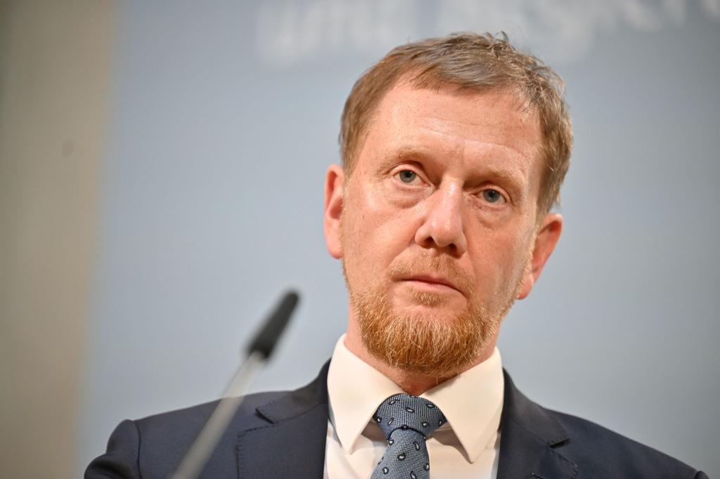Kretschmer befürwortet Änderungen beim Bürgergeld. (Archivbild) - Foto: Sebastian Christoph Gollnow/dpa