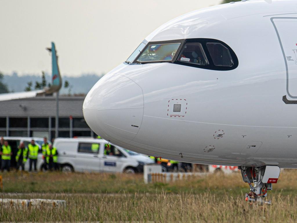 Die brandneue Maschine hatte Iberia erst seit wenigen Wochen im Einsatz. (Archivbild) - Foto: Daniel Reinhardt/dpa