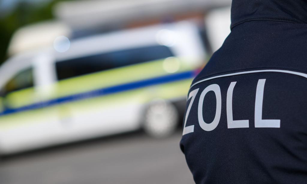 Die Finanzkontrolle Schwarzarbeit soll schlagkräftiger gegen schwere Wirtschaftskriminalität und organisierte Kriminalität vorgehen können. (Symbolbild) - Foto: Julian Stratenschulte/dpa