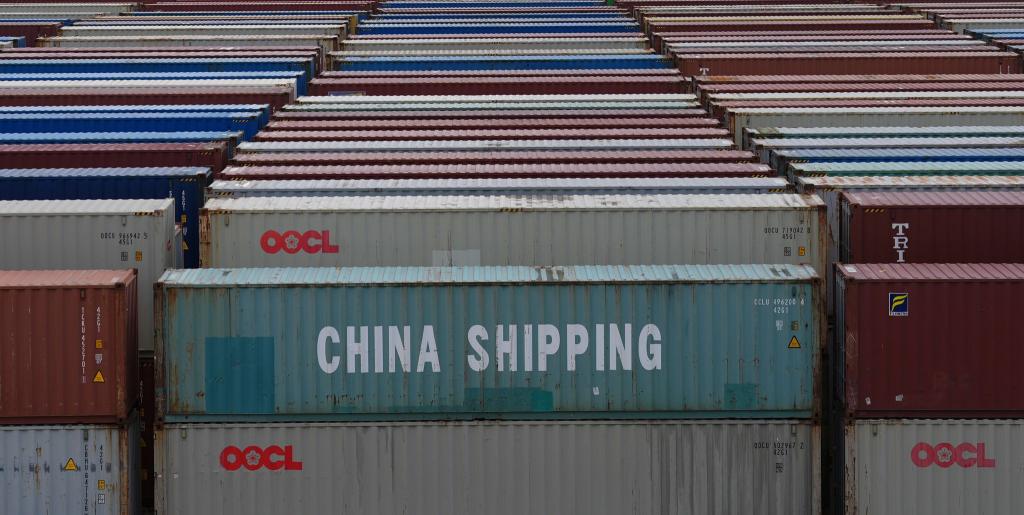 Trotz Handelsstreit mit den USA zeigen sich Chinas Exporte robust. Die Volksrepublik verkauft mehr in andere Staaten. (Archivbild) - Foto: Marcus Brandt/dpa