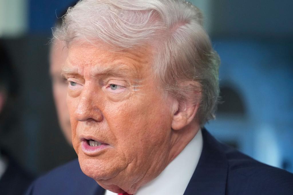 US-Präsident Trump will doch keine Zölle auf Gold erheben. - Foto: Mark Schiefelbein/AP/dpa