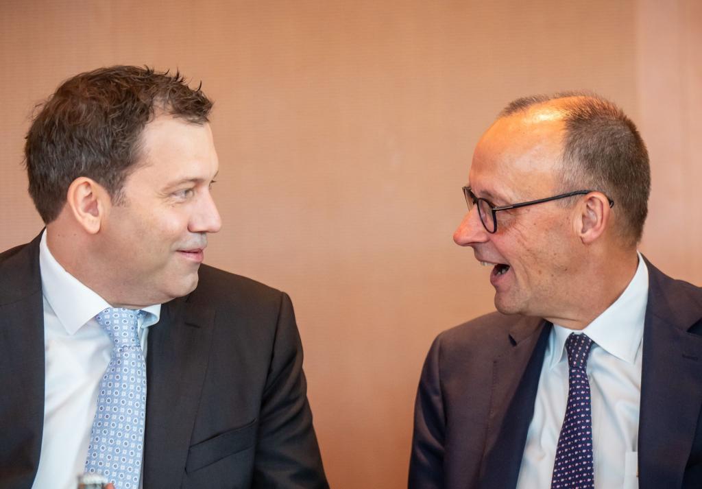 Die beiden verstehen sich - doch sonst läuft es noch nicht rund für die Koalition. (Archivbild) - Foto: Michael Kappeler/dpa
