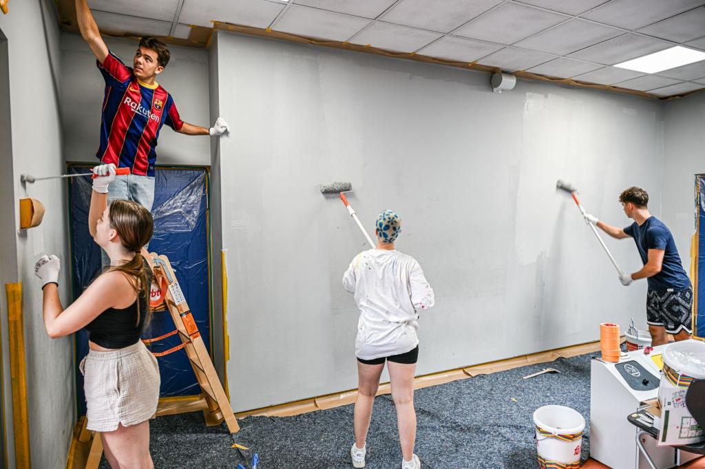 Doch dann ging die Farbe nicht mehr ab. - Foto: Jason Tschepljakow/dpa