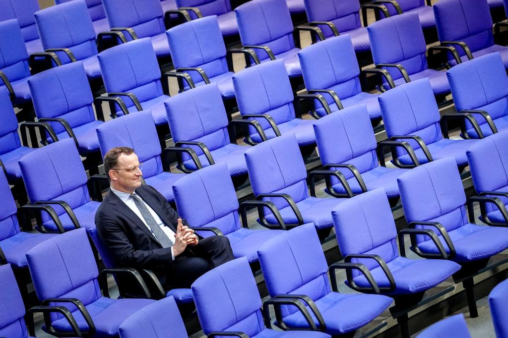 Unionsfraktionschef Jens Spahn (CDU) war bei der SPD zuletzt nicht wohlgelitten. (Archivbild) - Foto: Kay Nietfeld/dpa