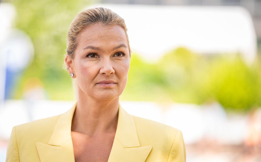 Die ehemalige Ausnahmeschwimmerin Franziska van Almsick kämpft bis heute mit einer Essstörung. (Archivbild) - Foto: Daniel Reinhardt/dpa