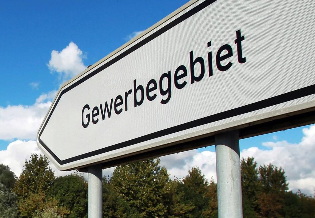 Im ersten Halbjahr wurden mehr größere Betriebe gegründet als ein Jahr zuvor (Symbolbild) - Foto: Jens Wolf/dpa-Zentralbild/dpa