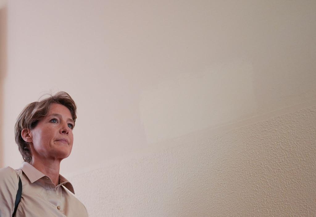 Christina Block auf dem Weg zum Sitzungssaal im Strafjustizgebäude. - Foto: Marcus Brandt/dpa