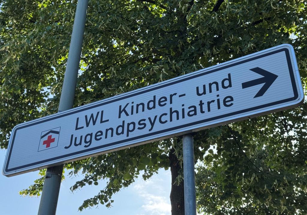 Die Polizei hatte nach dpa-Informationen vor der Tat die Klinik gewarnt. - Foto: Christian Müller/dpa
