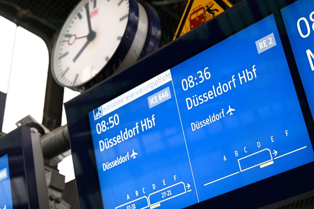 Ein Brandanschlag im Juli war einer der Gründe für die schlechte Pünktlichkeit im Fernverkehr der Deutschen Bahn. Inzwischen ist die Strecke wieder frei. (Archivbild) - Foto: Roberto Pfeil/dpa