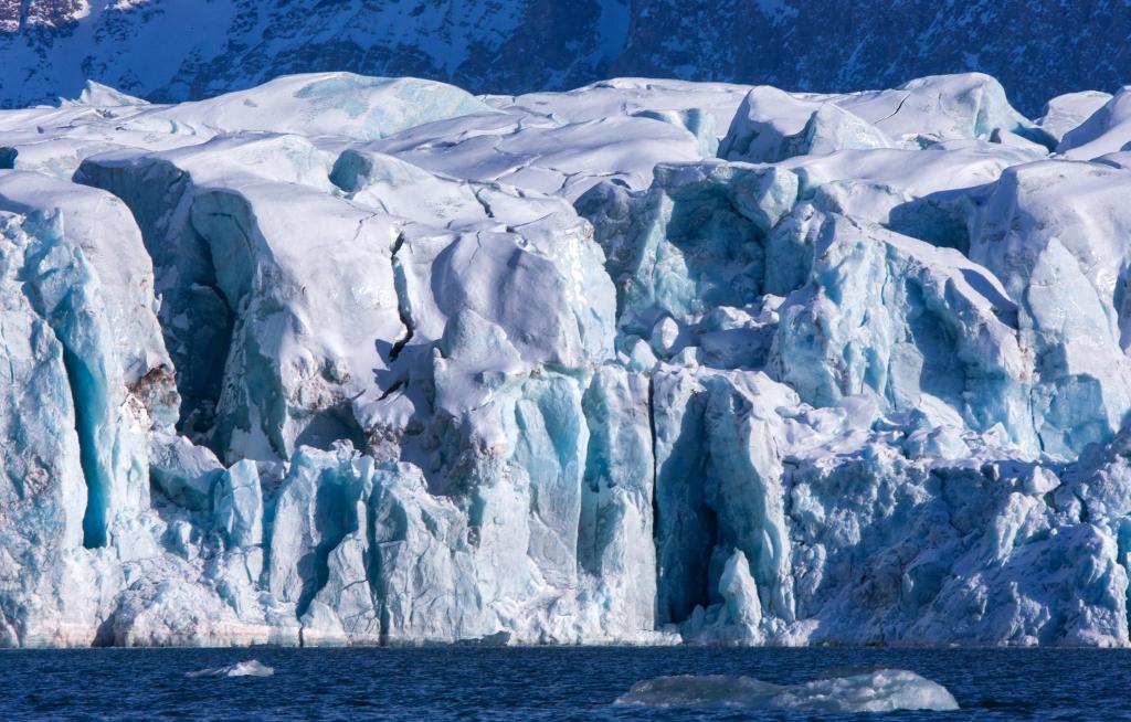 Die Gletscher von Spitzbergen haben 2024 viel Eis verloren. (Archivbild) - Foto: Jens Büttner/dpa-Zentralbild/dpa