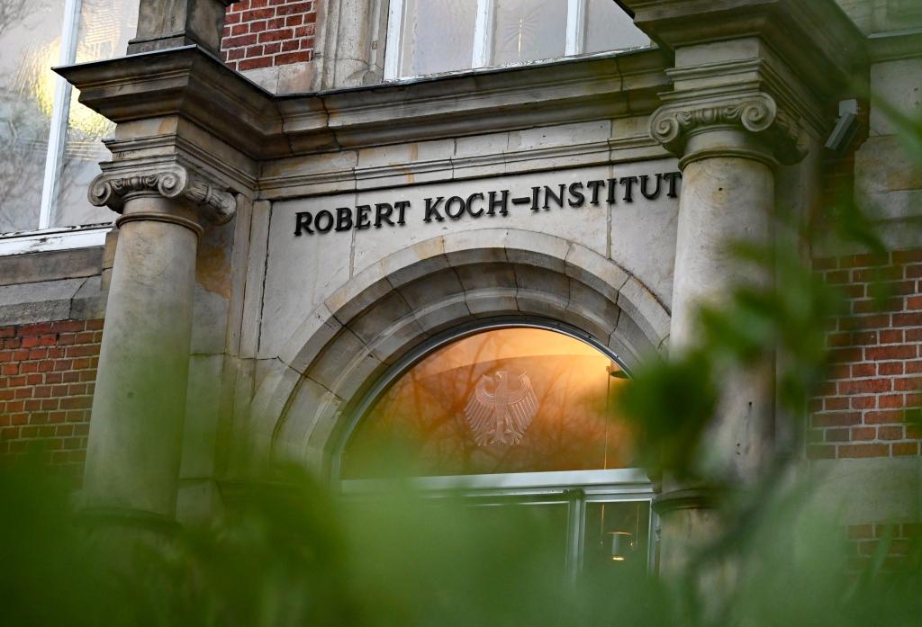 Das Robert Koch-Institut hat neue Zahlen zu Todesfällen durch antibiotikaresistente Erreger veröffentlicht. (Archivbild) - Foto: Philipp Znidar/dpa