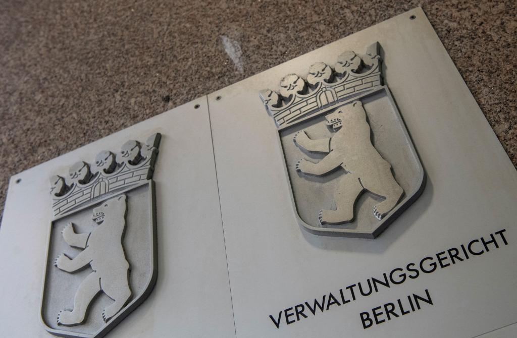 Das Verwaltungsgericht droht ein Zwangsgeld an. (Symbolbild) - Foto: Paul Zinken/dpa