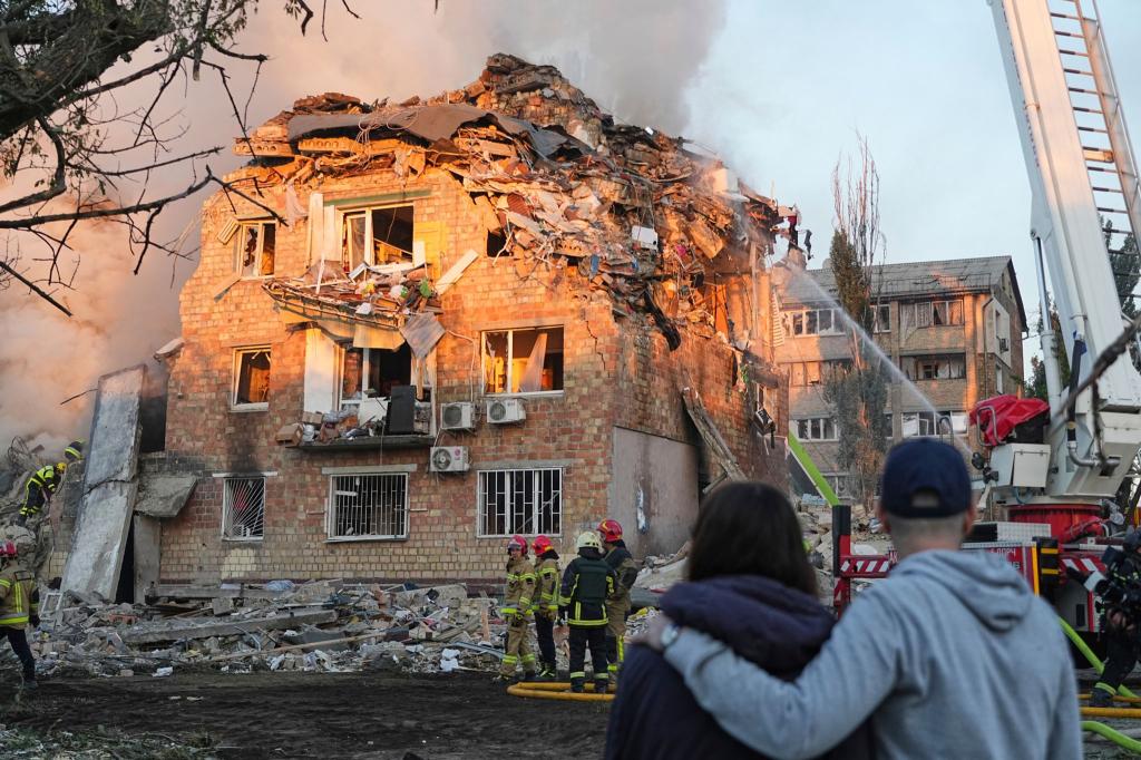 Immer wieder nimmt Russland Kiew ins Visier. - Foto: Efrem Lukatsky/AP/dpa