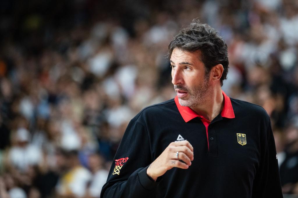 Aus dem Krankenhaus raus: Basketball-Trainer Mumbru. - Foto: Marius Becker/dpa