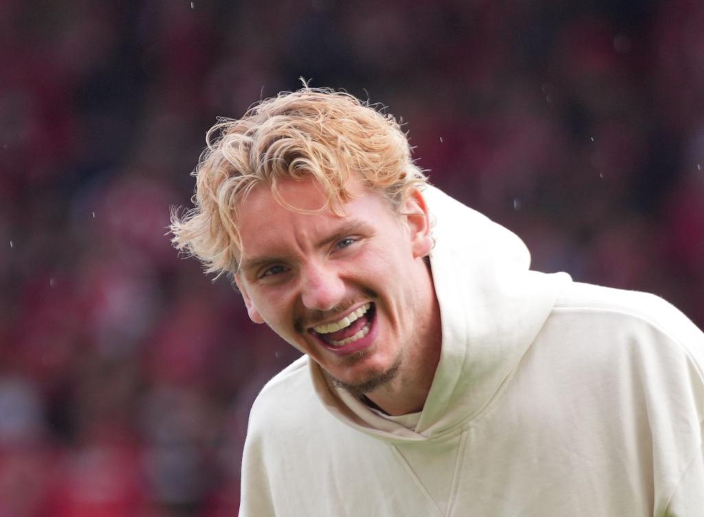 Auf dem Sprung nach England: Stuttgarts Stürmerstar Nick Woltemade. (Archivbild) - Foto: Soeren Stache/dpa