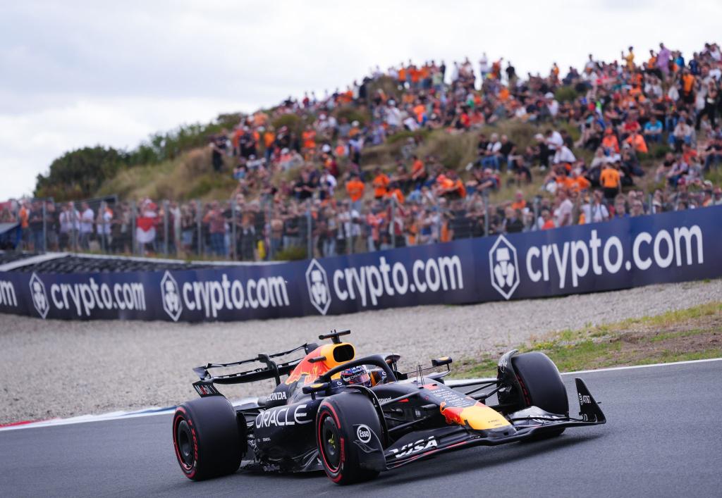 Max Verstappen auf der Strecke. - Foto: Bradley Collyer/PA Wire/dpa