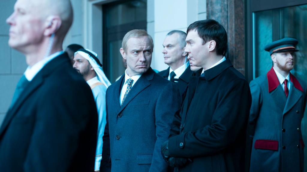 Jude Law (l.) und Paul Dano in einer Szene des Films 