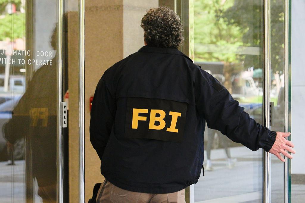 Das FBI und weitere Ermittler untersuchen zu möglicher illegaler Beschäftigung von Koreanern in den USA. (Symbolbild) - Foto: Julia Demaree Nikhinson/AP/dpa