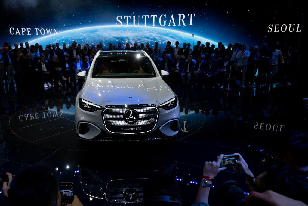 Mercedes stellt neues E-Auto vor (Foto-aktuell). - Foto: Sven Hoppe/dpa
