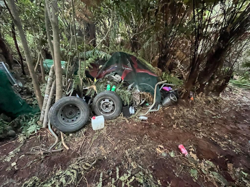 In dem Camp waren Autoreifen und ein Wasserkanister zu sehen. - Foto: NZ Police/dpa