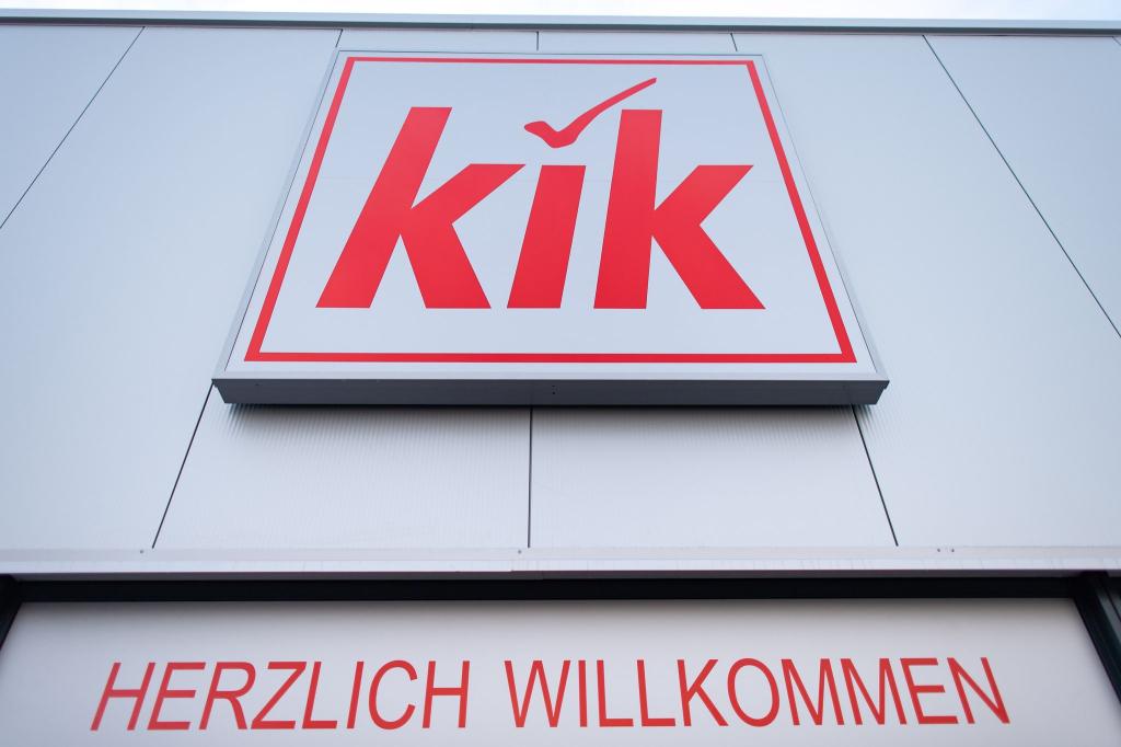 Kik betreibt in 14 Ländern rund 4.200 Filialen. Die meisten arbeiten profitabel, sagt das Unternehmen. Die unrentablen sollen geschlossen werden. (Symbolbild) - Foto: Guido Kirchner/dpa