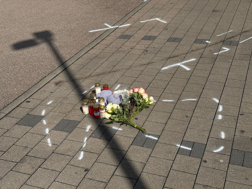 Nach dem tödlichen Geschehen sind noch viele Fragen offen. - Foto: Marijan Murat/dpa