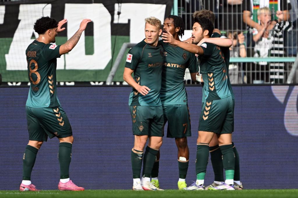 Werder nutzte die Abwehrschwächen Gladbachs gnadenlos aus - Foto: Federico Gambarini/dpa