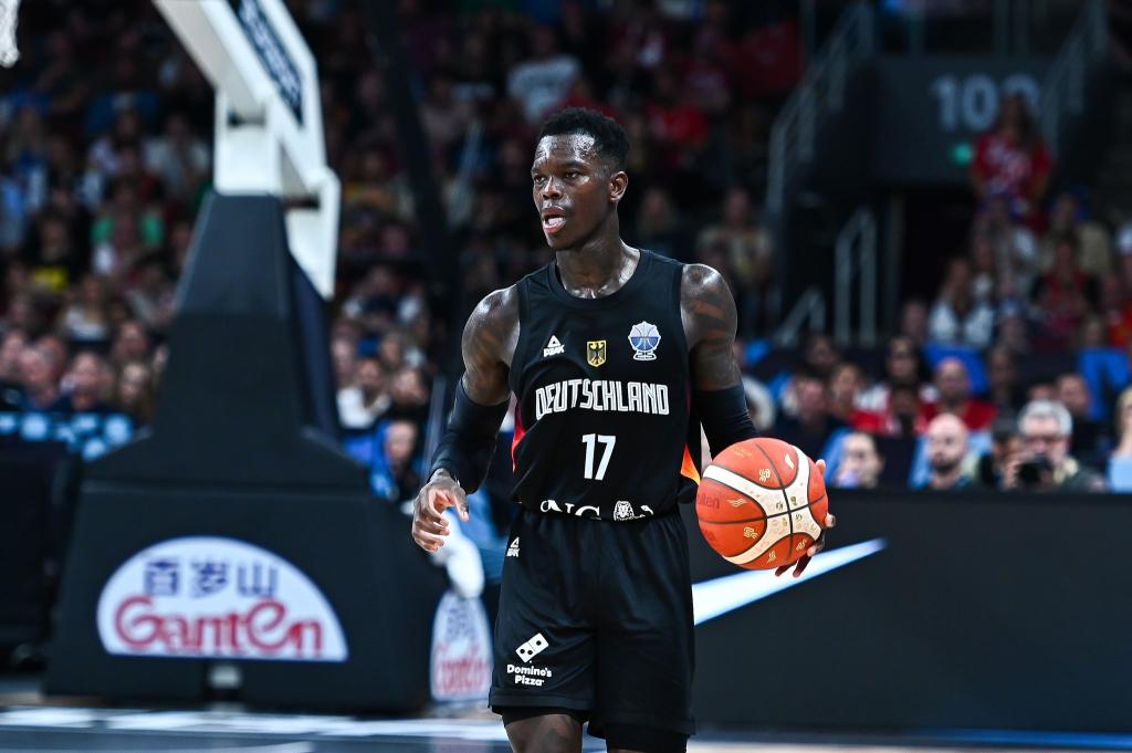 Dennis Schröder führt die goldene Generation an. - Foto: Stefanos Kyriazis/LiveMedia-IPA/ZUMA Press Wire/dpa