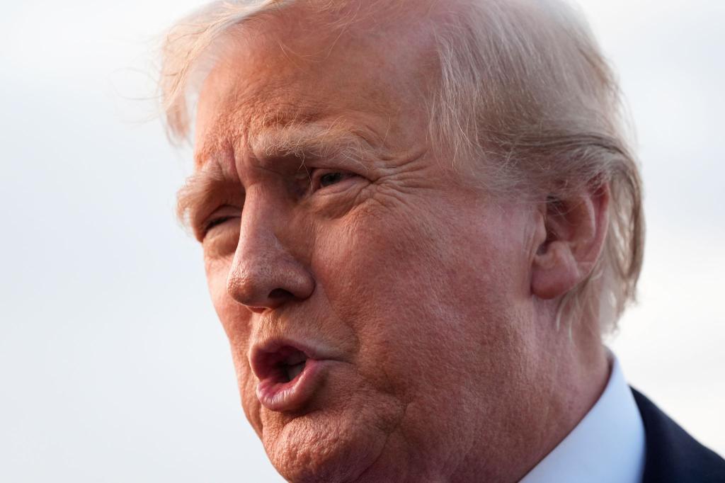 Die USA haben laut Präsident Donald Trump erneut ein angeblich mit Drogen beladenes Schiff angegriffen. (Archivfoto) - Foto: Alex Brandon/AP/dpa