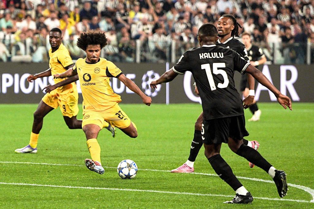 Adeyemi traf mit einem feinen Schuss zur Führung für den BVB. - Foto: Marco Alpozzi/LaPresse/AP/dpa